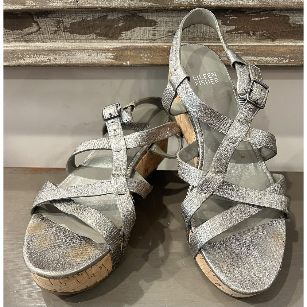 Eileen Fisher Array Strappy Cork Wedge Sandals in Metallic Pewter/Silver Size 6